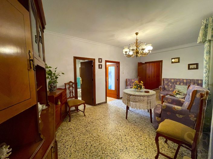 Image No.3-3 Bed Townhouse for sale