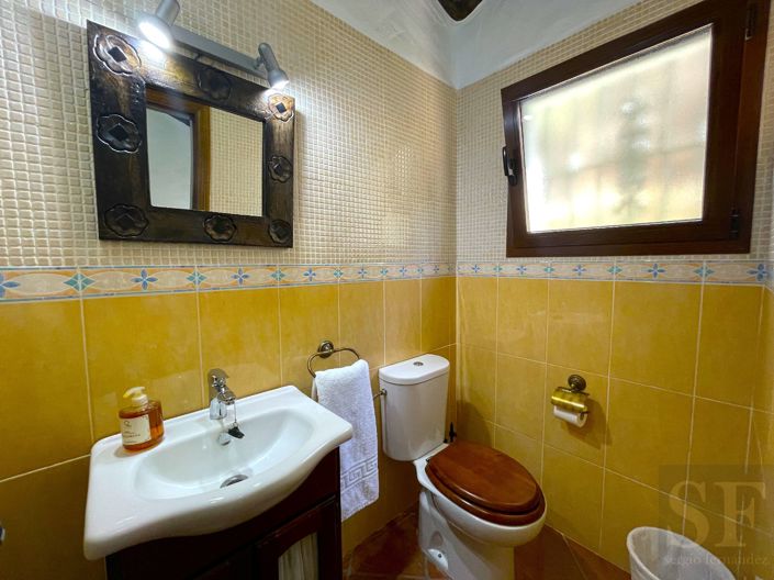 Image No.11-3 Bed Villa for sale