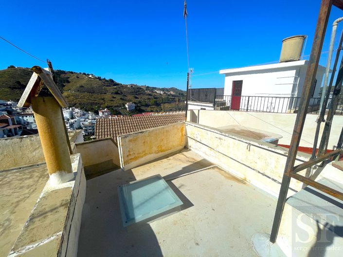 Image No.16-4 Bed Townhouse for sale