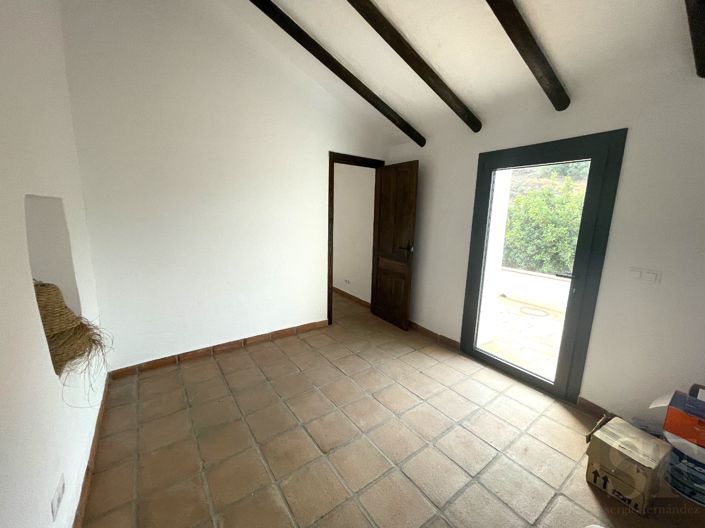 Image No.7-2 Bed Villa for sale