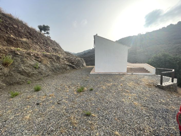 Image No.9-2 Bed Villa for sale