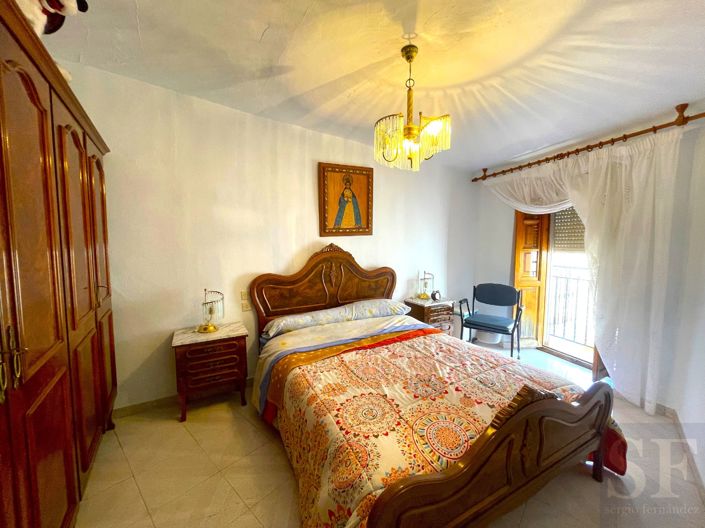 Image No.6-3 Bed Townhouse for sale