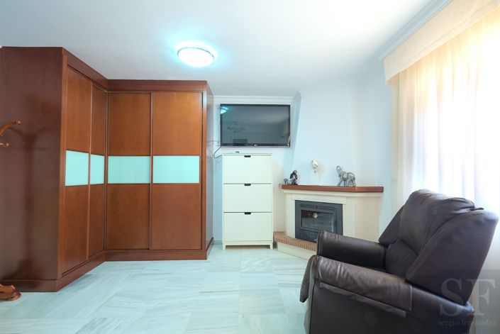 Image No.9-3 Bed Villa for sale