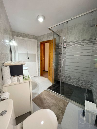 Image No.11-4 Bed Townhouse for sale