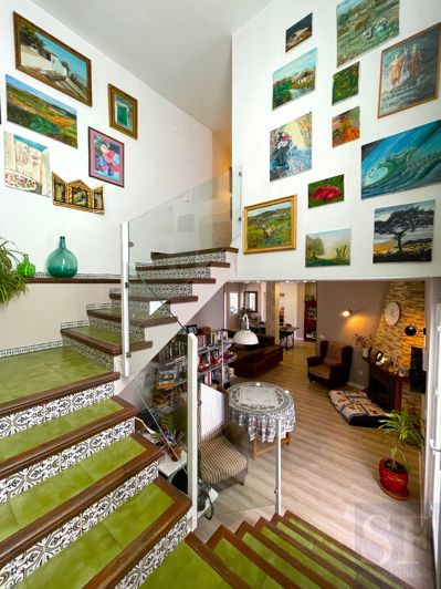 Image No.7-4 Bed Townhouse for sale