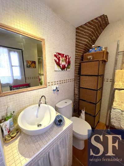 Image No.11-2 Bed Townhouse for sale