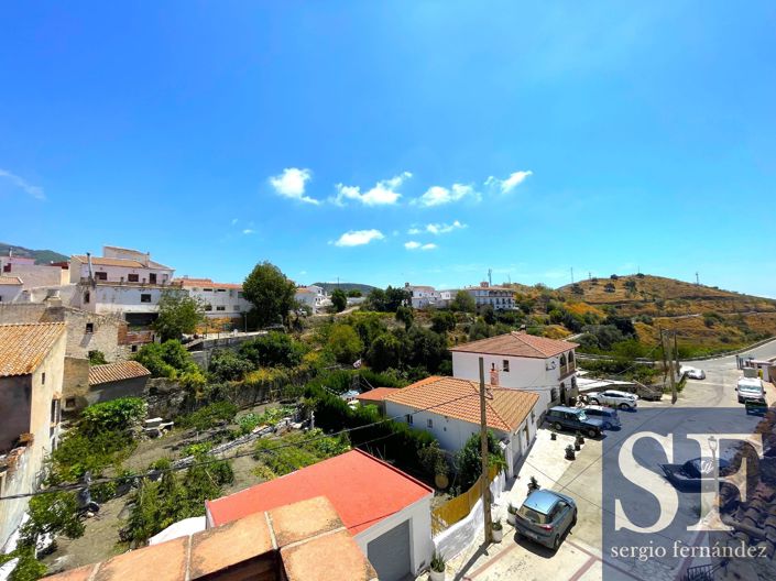 Image No.17-2 Bed Townhouse for sale