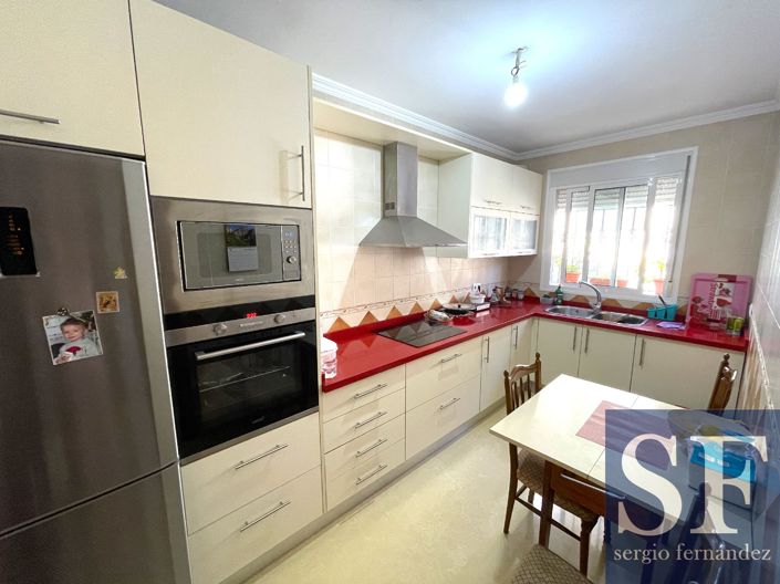 Image No.4-3 Bed Townhouse for sale