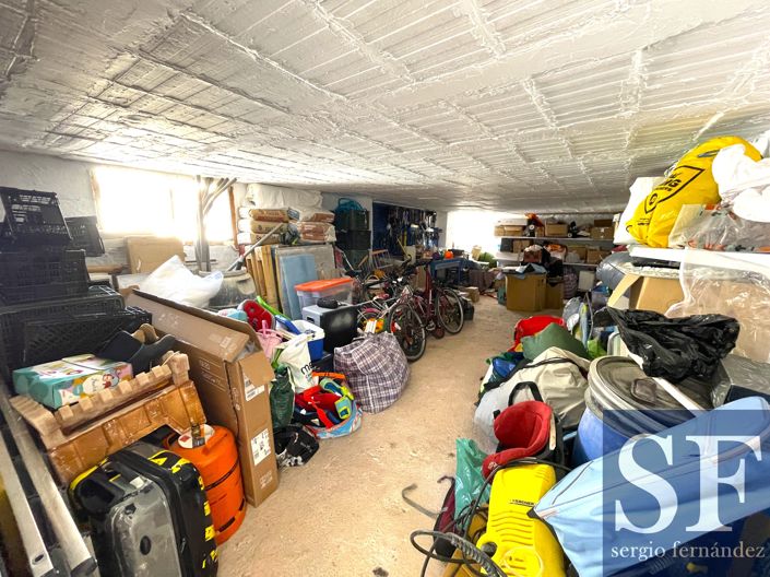 Image No.18-4 Bed Townhouse for sale