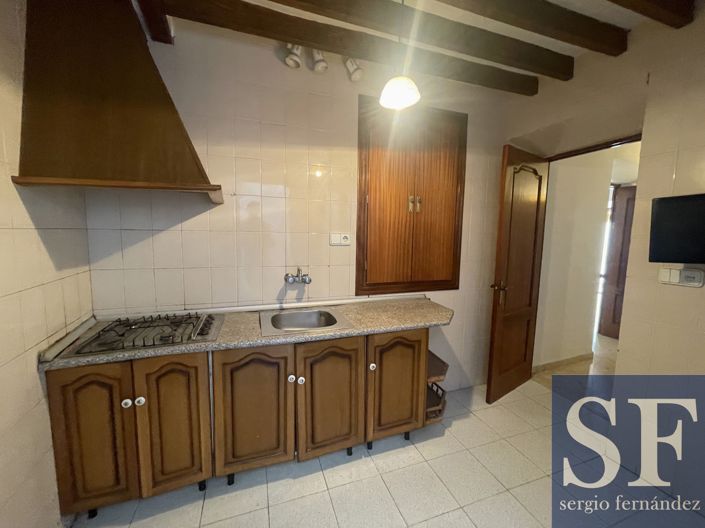 Image No.8-6 Bed Townhouse for sale