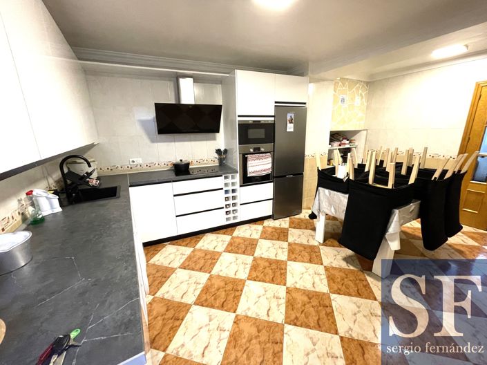 Image No.4-2 Bed Townhouse for sale