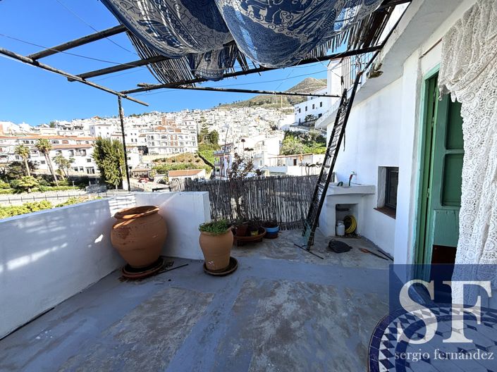 Image No.15-3 Bed Townhouse for sale