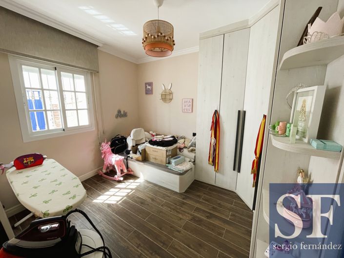 Image No.9-3 Bed Townhouse for sale