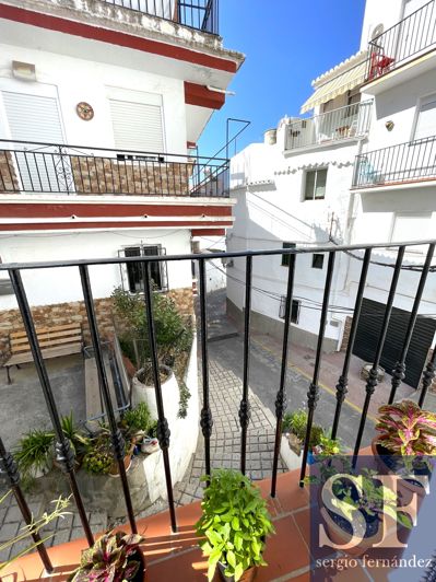 Image No.13-2 Bed Townhouse for sale