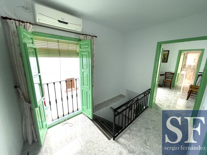 Image No.9-2 Bed Townhouse for sale