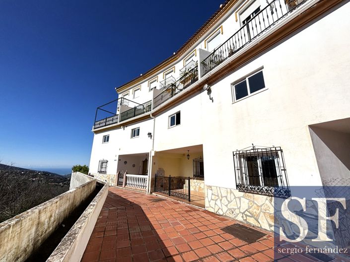 Image No.18-3 Bed Apartment for sale