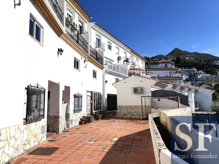 Image No.2-3 Bed Apartment for sale