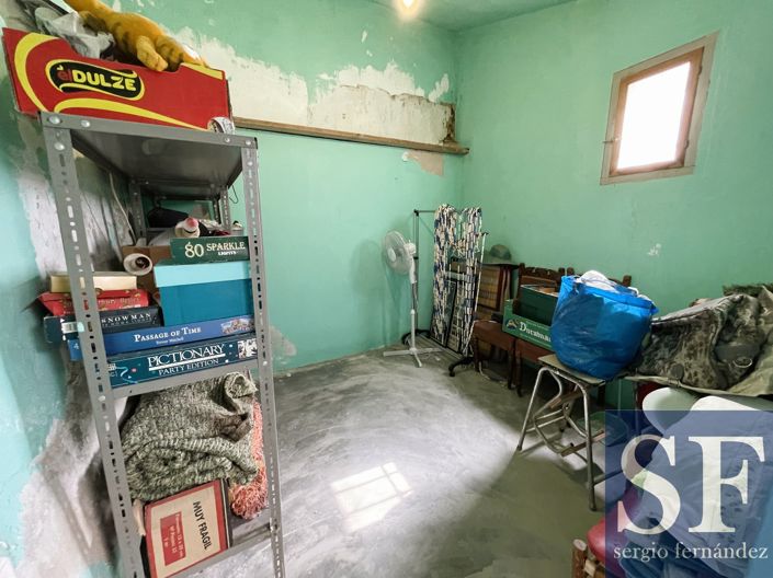 Image No.16-5 Bed Townhouse for sale