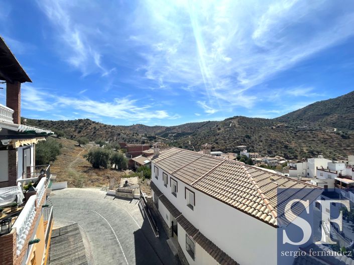 Image No.20-5 Bed Townhouse for sale