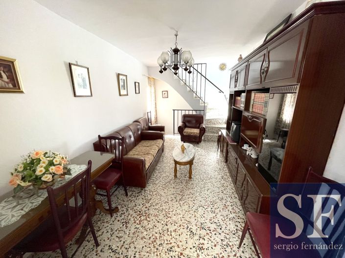 Image No.2-3 Bed Townhouse for sale