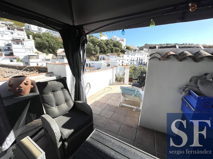 Image No.16-3 Bed Townhouse for sale