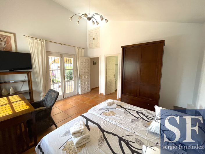 Image No.8-2 Bed Villa for sale