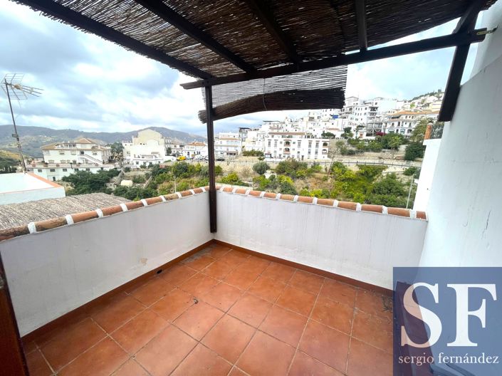 Image No.15-3 Bed Townhouse for sale