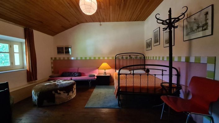 Image No.30-5 Bed House for sale