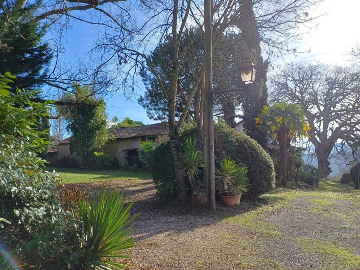 Image No.44-5 Bed House for sale