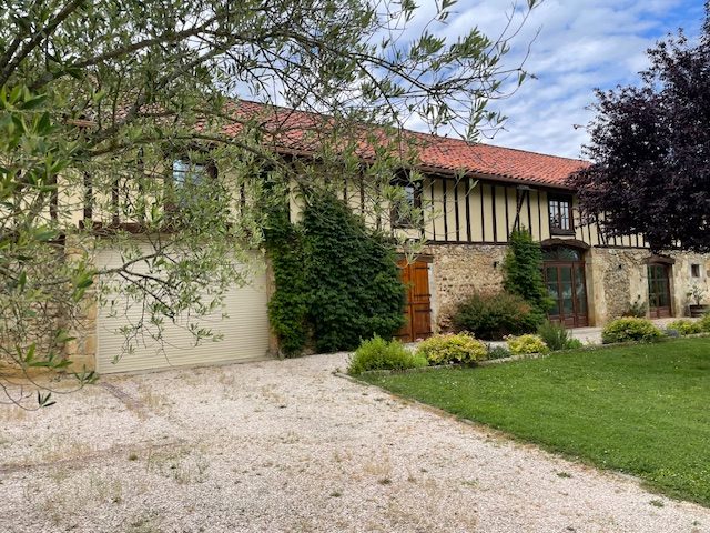 Image No.5-Maison de 5 chambres à vendre à Madiran