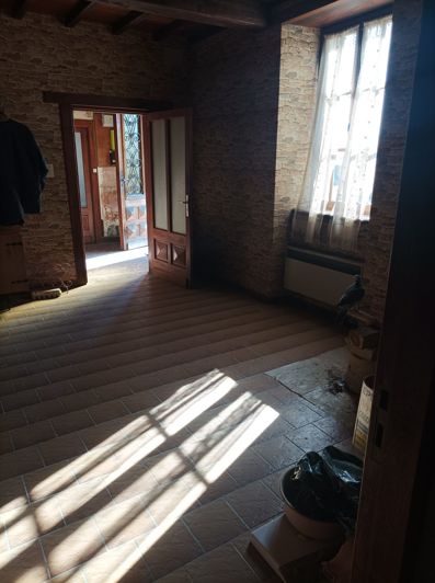 Image No.19-2 Bed House for sale