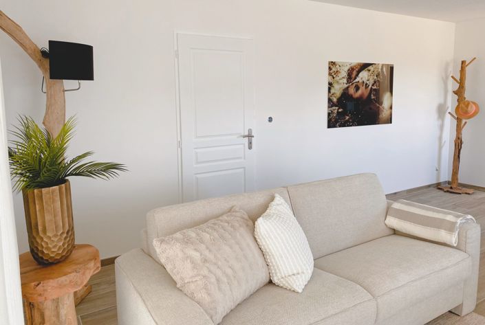 Image No.30-2 Bed Villa for sale