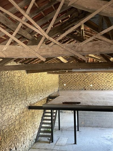 Image No.23-2 Bed House for sale