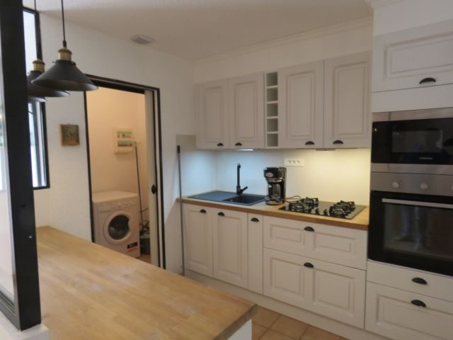 Image No.31-6 Bed House for sale