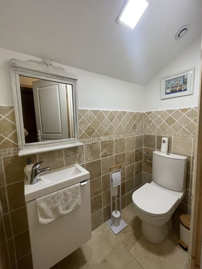 Image No.51-6 Bed House for sale