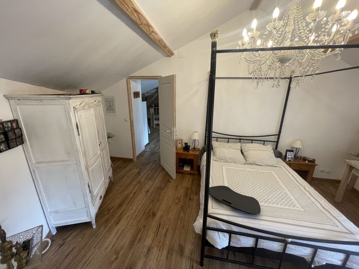 Image No.53-6 Bed House for sale