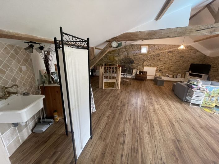 Image No.54-6 Bed House for sale