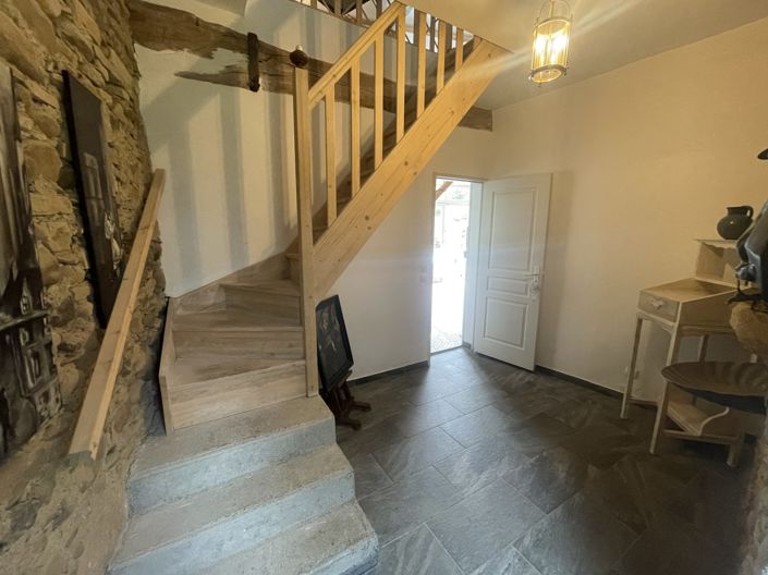 Image No.60-6 Bed House for sale