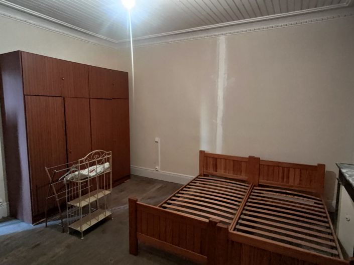 Image No.19-3 Bed House for sale