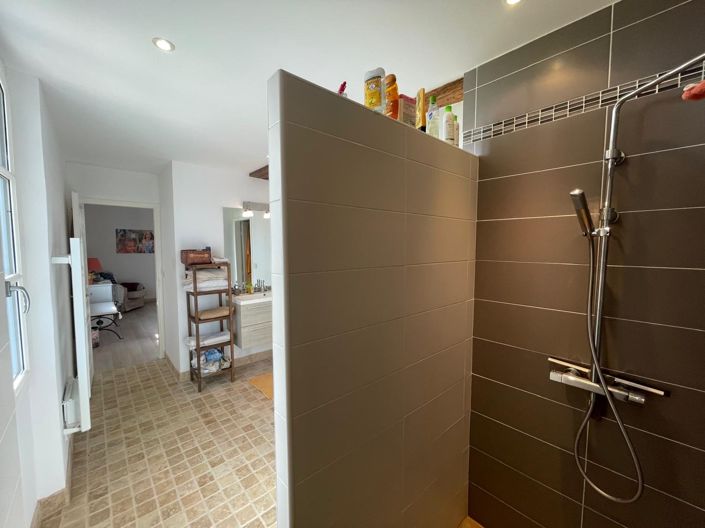 Image No.15-4 Bed House for sale