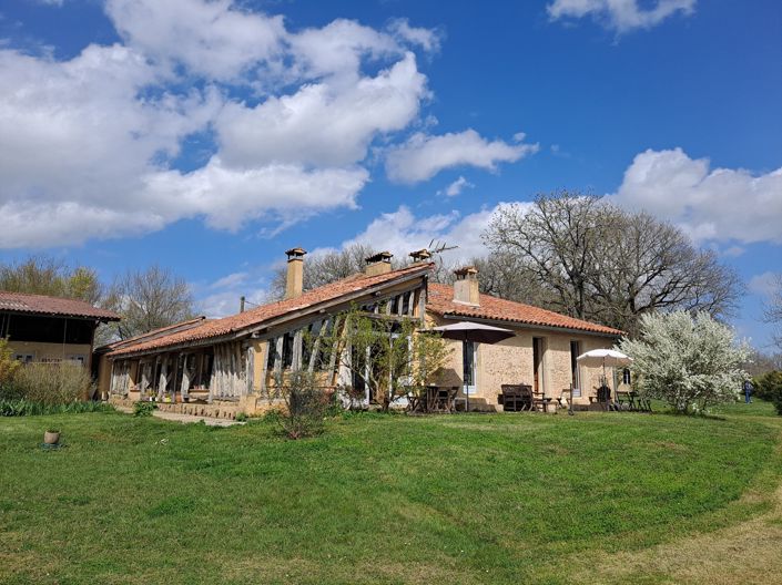 Image No.24-4 Bed House for sale