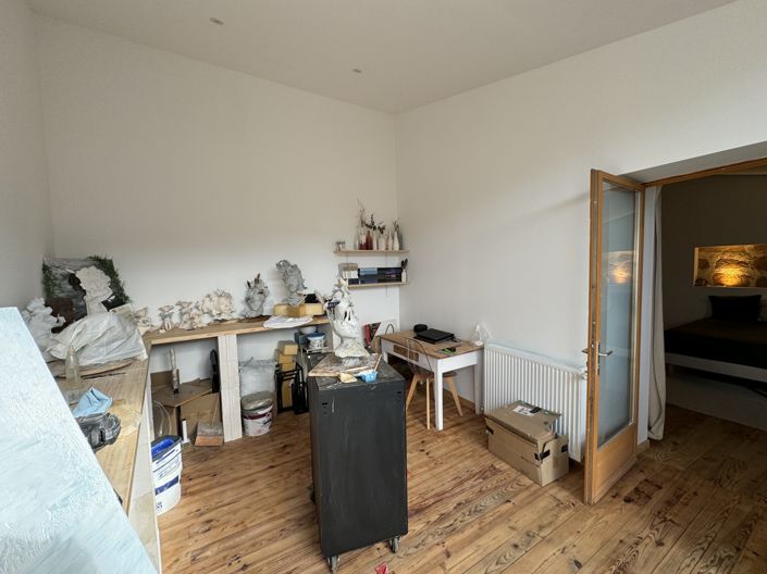 Image No.22-4 Bed House for sale