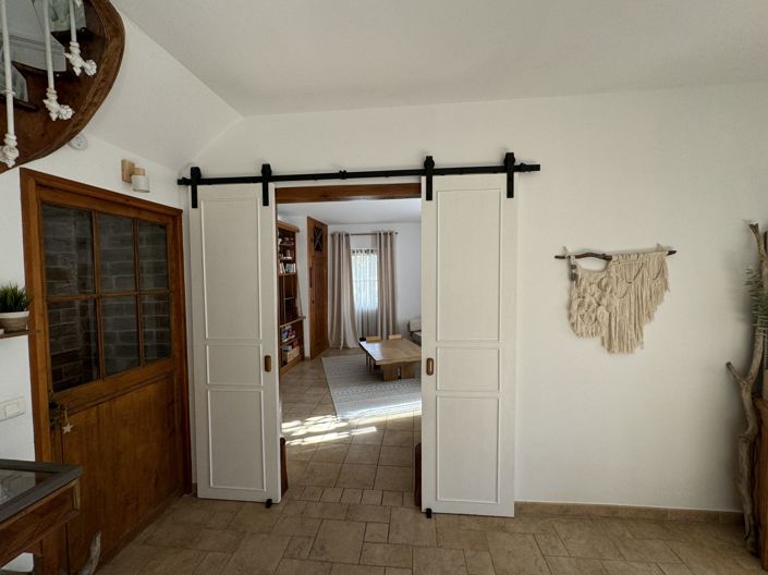 Image No.28-4 Bed House for sale