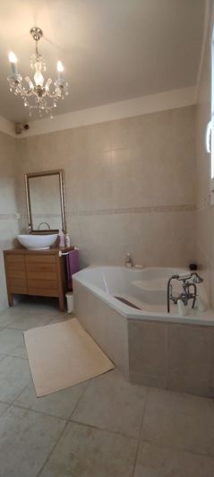 Image No.11-Maison de 4 chambres à vendre à Galan