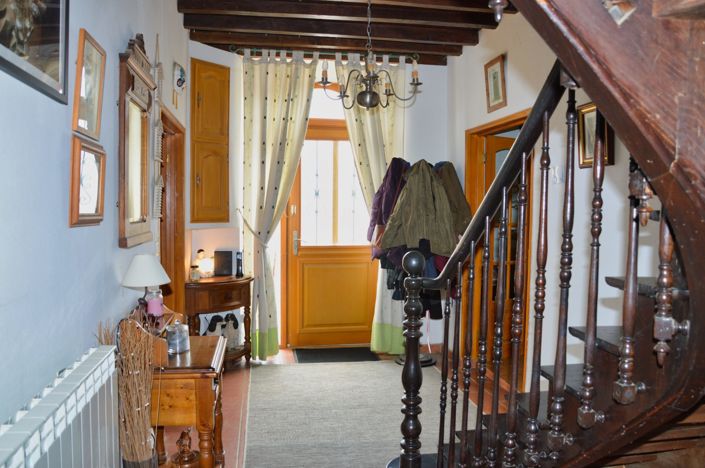 Image No.14-8 Bed House for sale