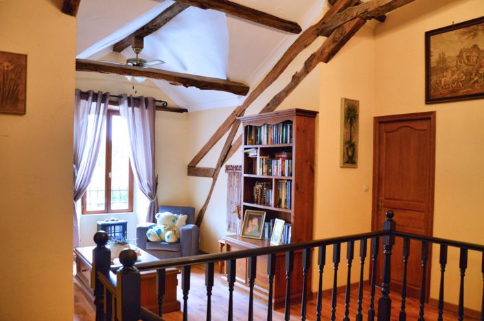 Image No.22-8 Bed House for sale