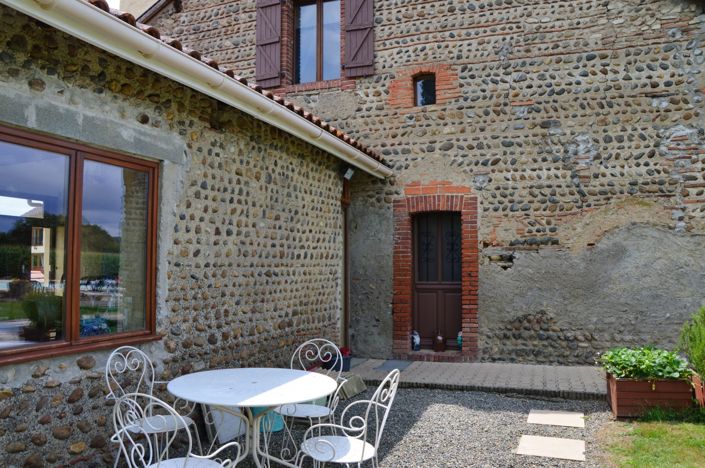 Image No.31-8 Bed House for sale