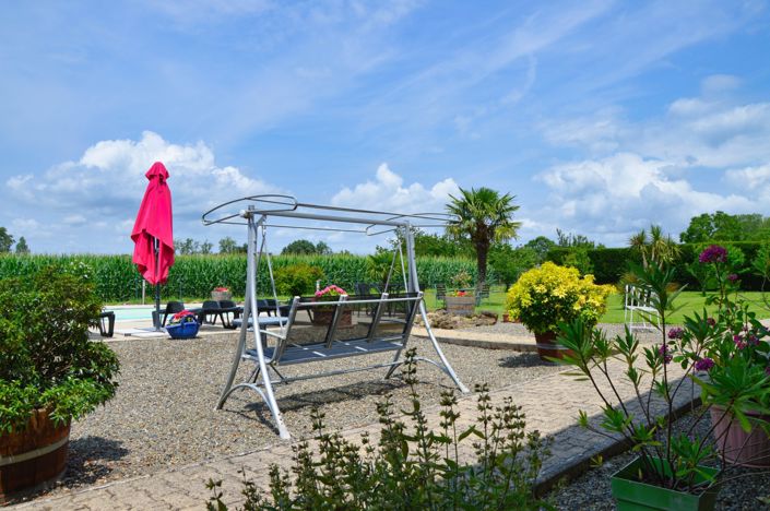 Image No.32-8 Bed House for sale