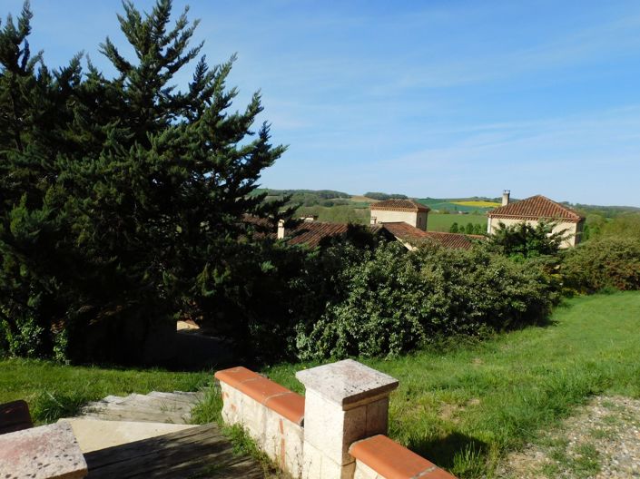 Image No.25-House for sale