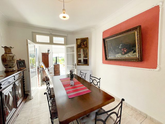 Image No.5-9 Bed House for sale